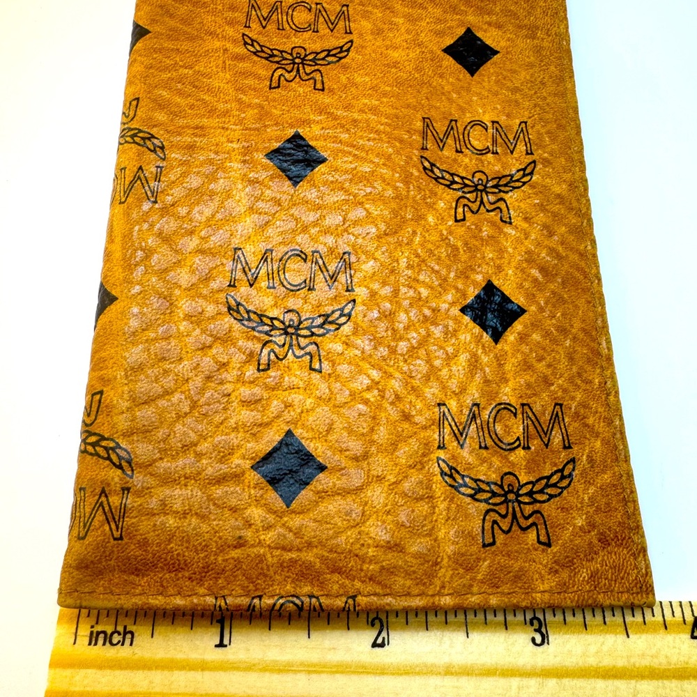 MCM Long Wallet Passport Holder Cognac Visetos Germany Authentic Vintage MCM - Picture 12 of 14